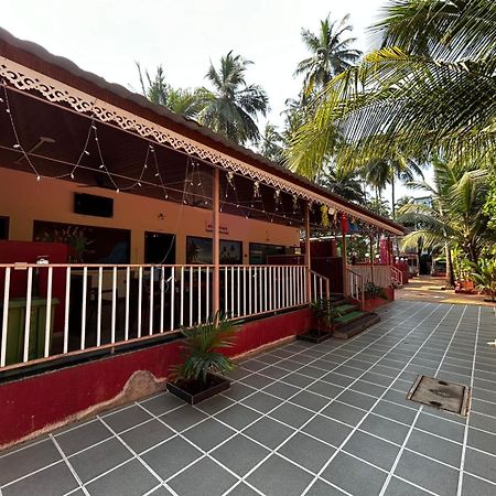 Srushti Sea Villa Resort Diveāgar エクステリア 写真