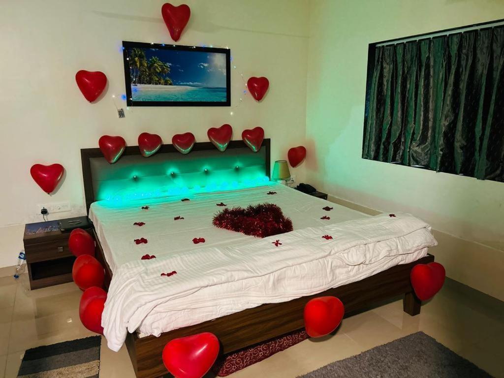 Srushti Sea Villa Resort Diveāgar エクステリア 写真