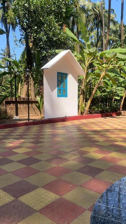 Srushti Sea Villa Resort Diveāgar エクステリア 写真