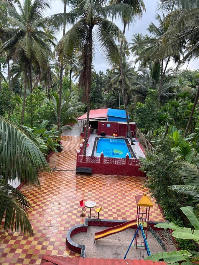 Srushti Sea Villa Resort Diveāgar エクステリア 写真