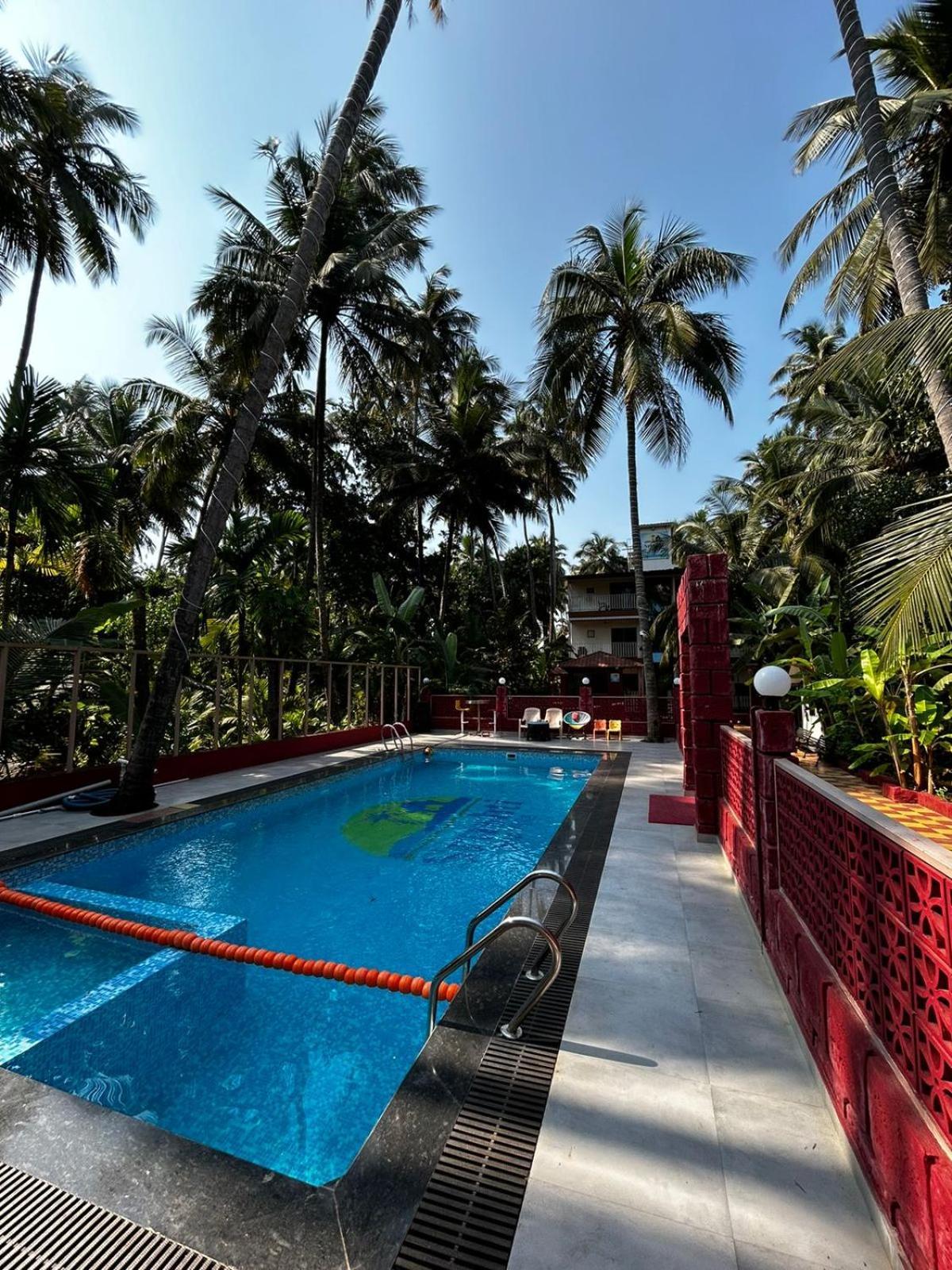 Srushti Sea Villa Resort Diveāgar エクステリア 写真